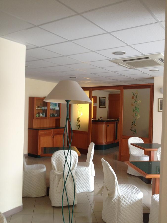 Hotel Piemontese Imperia Exterior photo