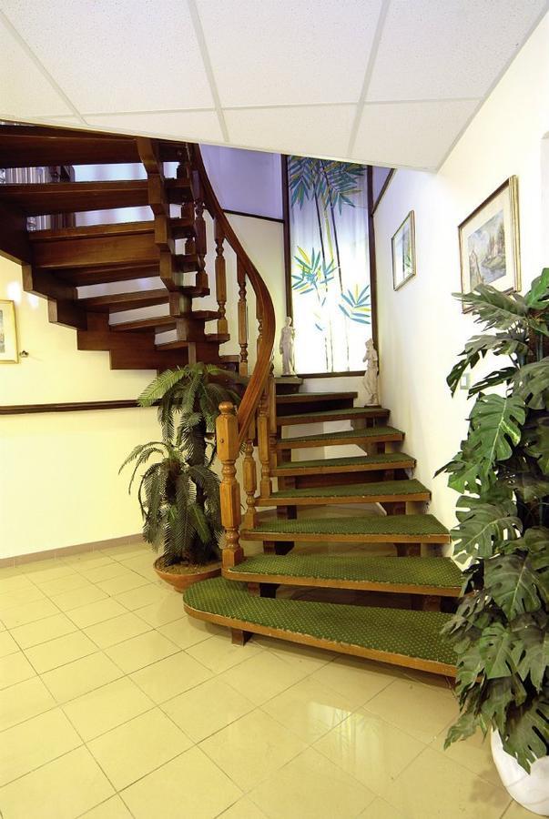 Hotel Piemontese Imperia Exterior photo