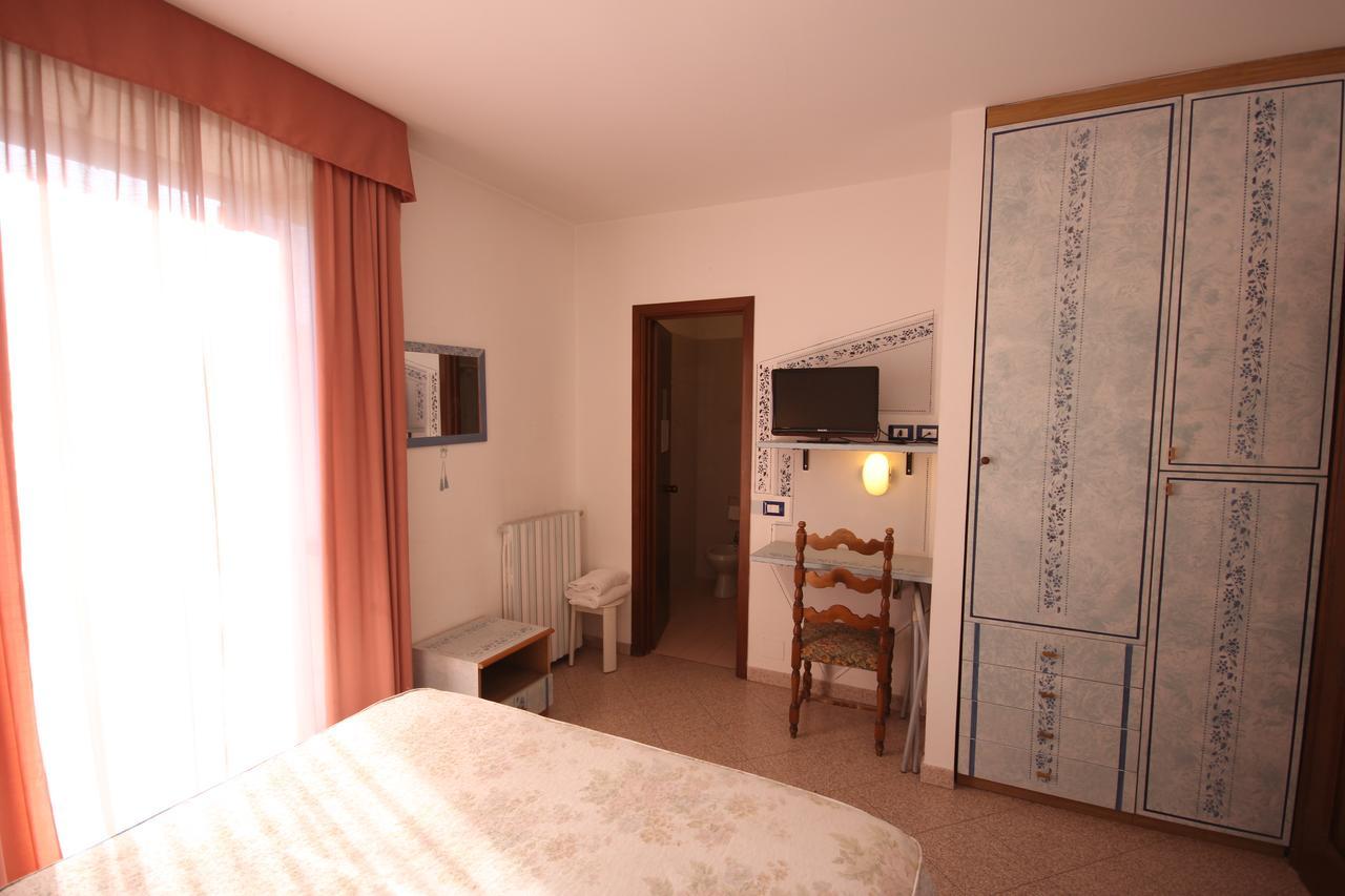 Hotel Piemontese Imperia Exterior photo